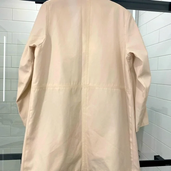 Classic Fendi light rain/trench coat - Picture 6 of 12